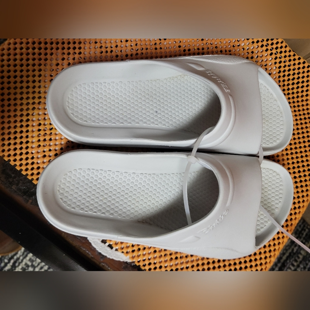 Birkis White Minimalist Slide Sandals